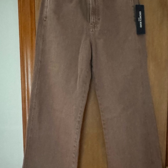 Veronica Beard Taylor High Rise Wide-Leg Jeans in Tan Sierra - Picture 7 of 9